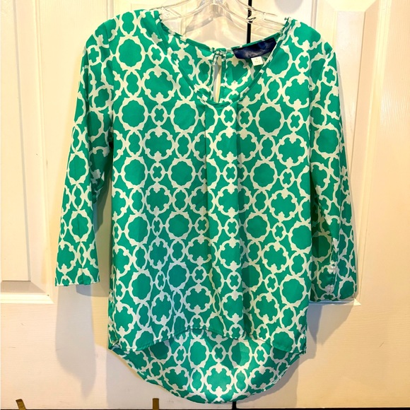 Green top from Francesca’s. Size small. - Picture 1 of 5